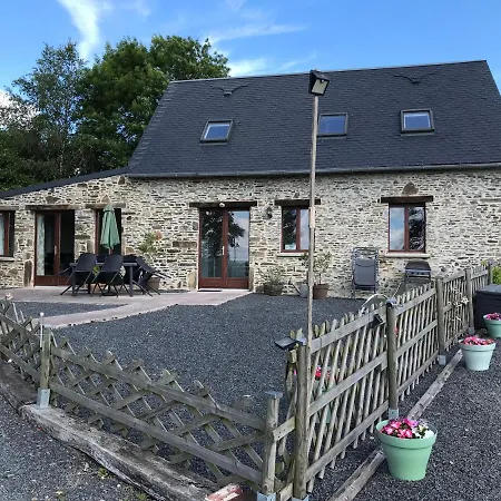 La Petite Demeure Holiday home Precorbin